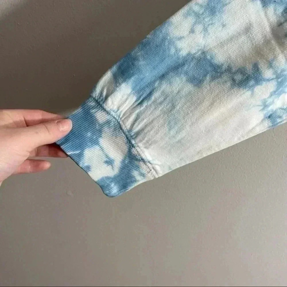 Lucky Brand tie dye sweatshirt blue/white large - Picture 7 of 8